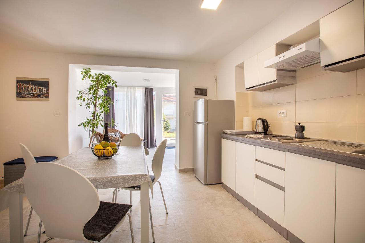 Apartaments Punta Relax Umag Exteriör bild