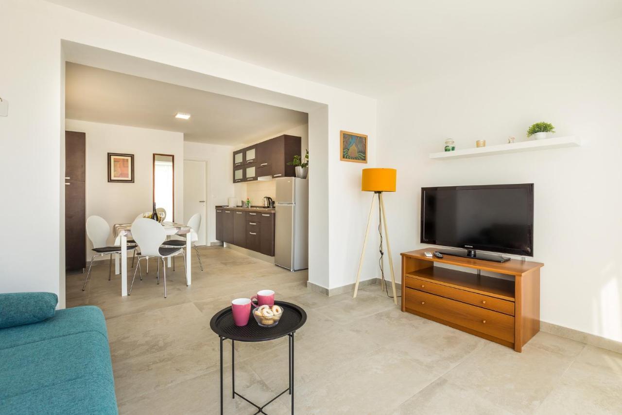 Apartaments Punta Relax Umag Exteriör bild